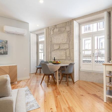 Host Wise - Enchanting Design Flat - Premium Location Порто Екстериор снимка
