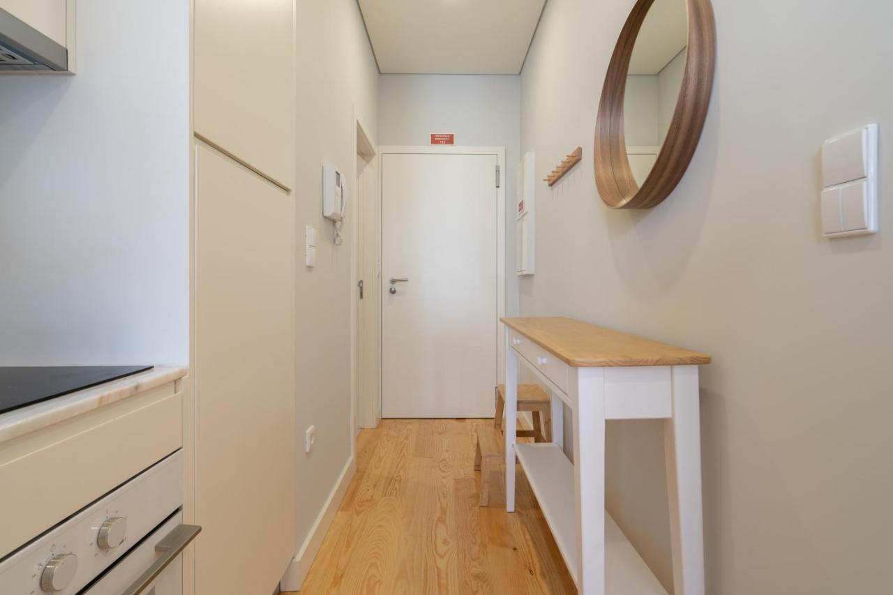 Host Wise - Enchanting Design Flat - Premium Location Порто Екстериор снимка