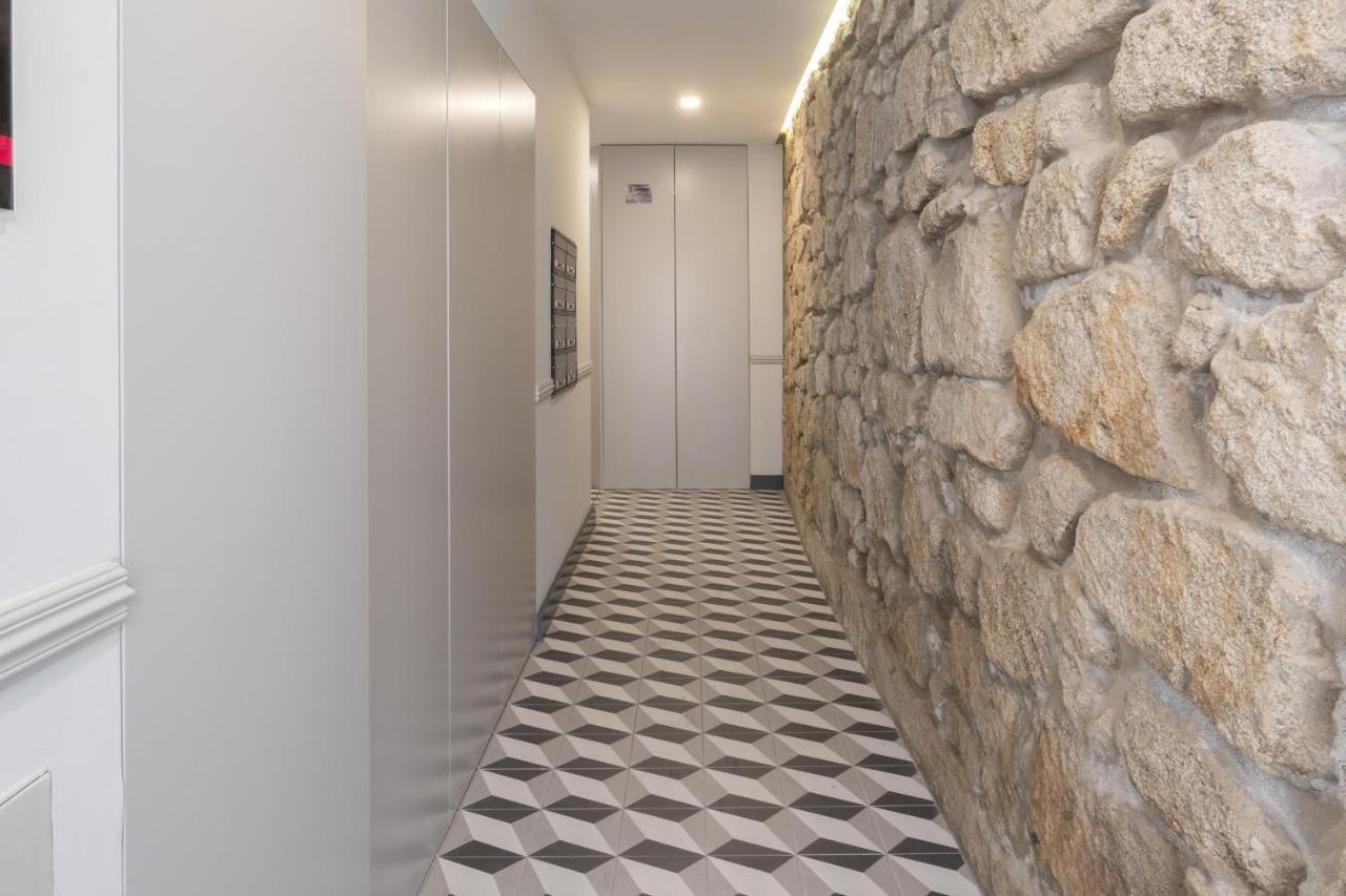 Host Wise - Enchanting Design Flat - Premium Location Порто Екстериор снимка
